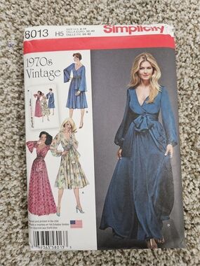 Simplicity Blue Vintage Wrap Dress Sewing Pattern 8013
